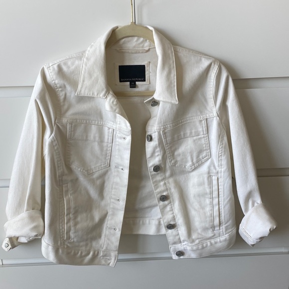 White Jean Jacket from Banana Republic. Size XS - Picture 3 of 6